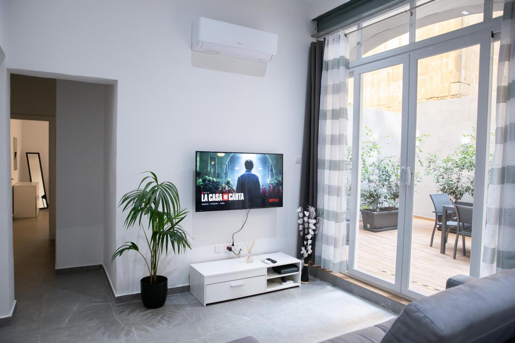 Valletta Waterfront Backyard Flat By Arcobnb Il-Furjana Dış mekan fotoğraf