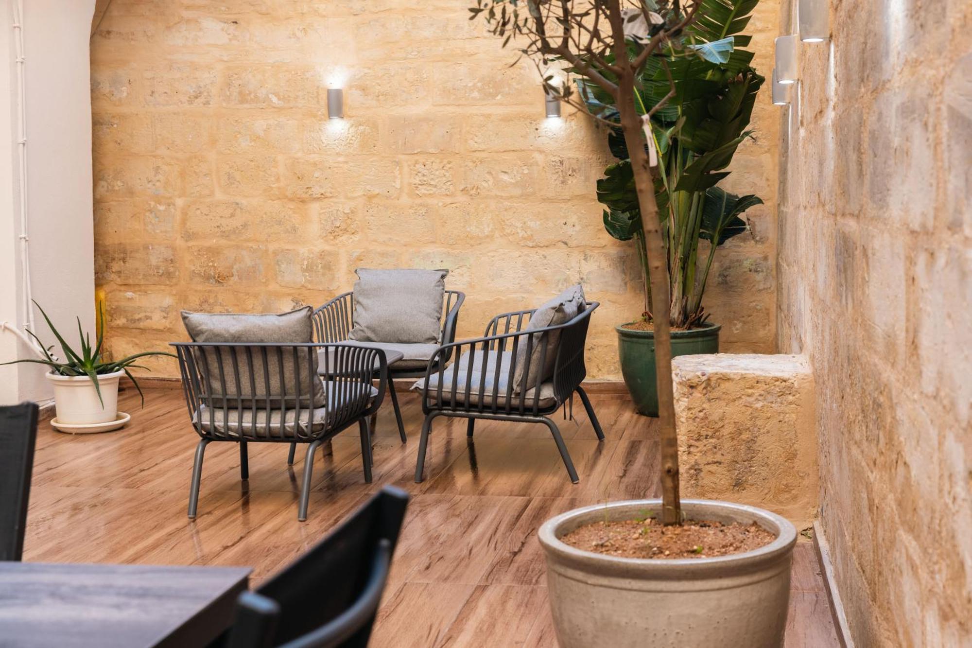 Valletta Waterfront Backyard Flat By Arcobnb Il-Furjana Dış mekan fotoğraf